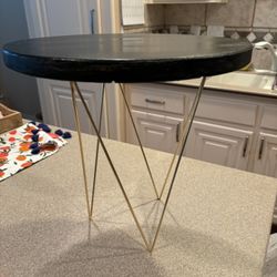 VERY SMALL PLANT Holders. Galleria Area