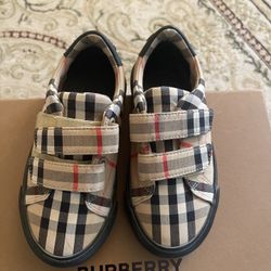Burberry Kids Shoes 