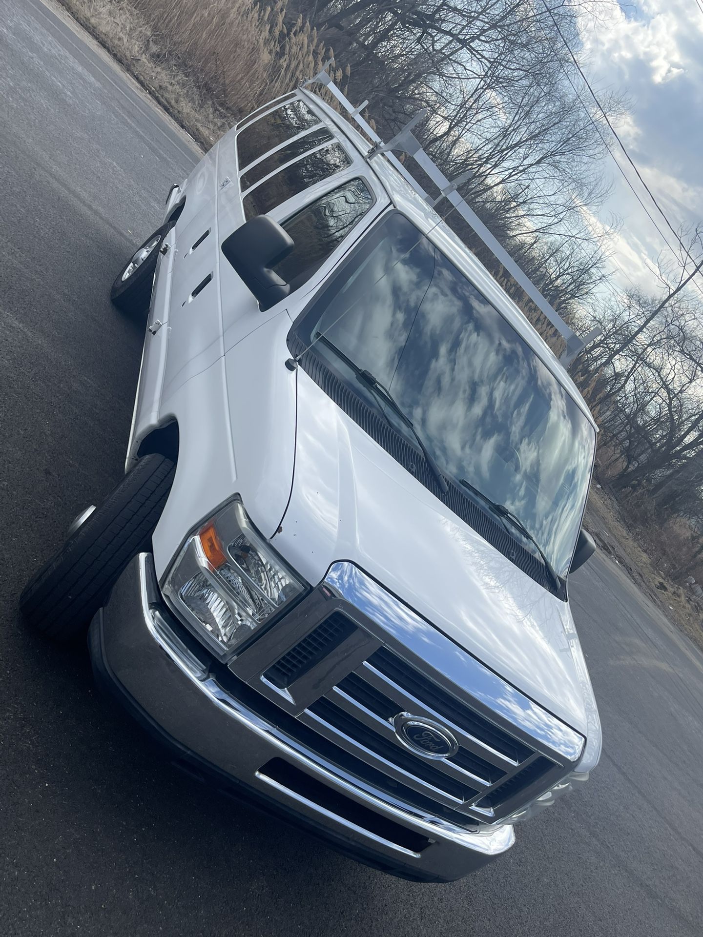 2013 Ford E-350