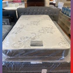 Twin size mattress / Colchon