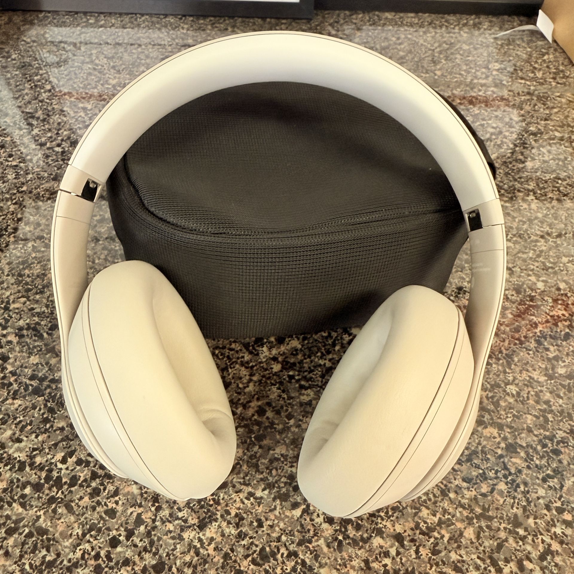 Beats Studio Pro Bluetooth Headphones