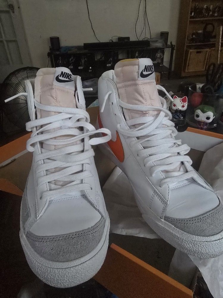 Nike Sneakers