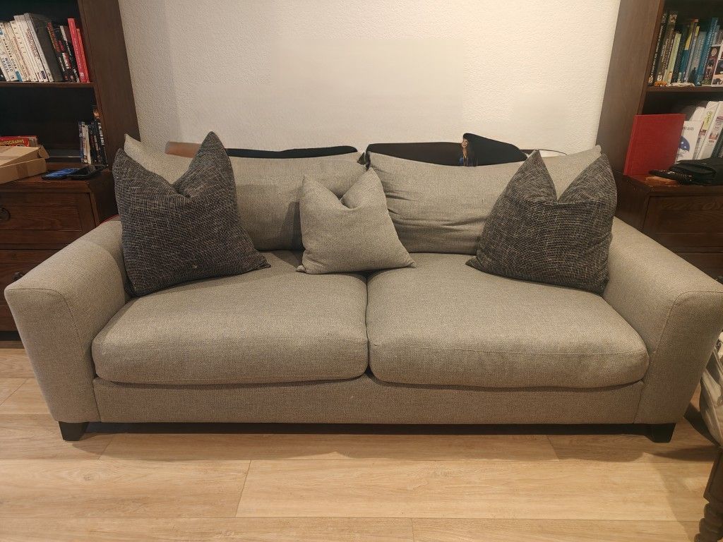 Light grey Couch / Sofa -OBO