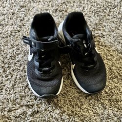 Kids Nikes Size 11c