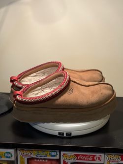 UGG Tasman Crafted size 9 women