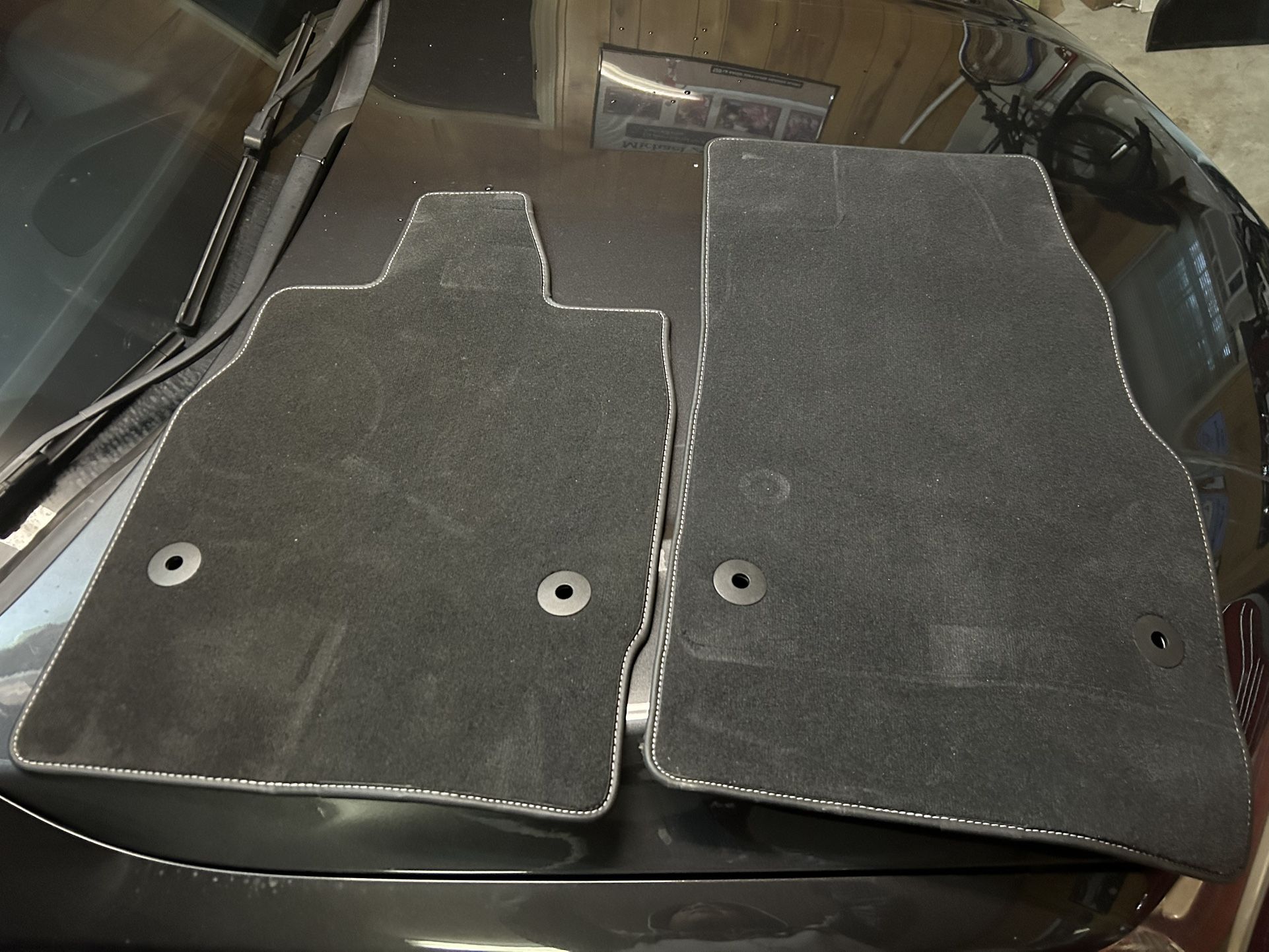 2023 Chevrolet Corvette Floor Mat Like New