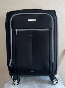 Samsonite Expandable 4-Wheel Softside Spinner Carry-On Luggage, Black
