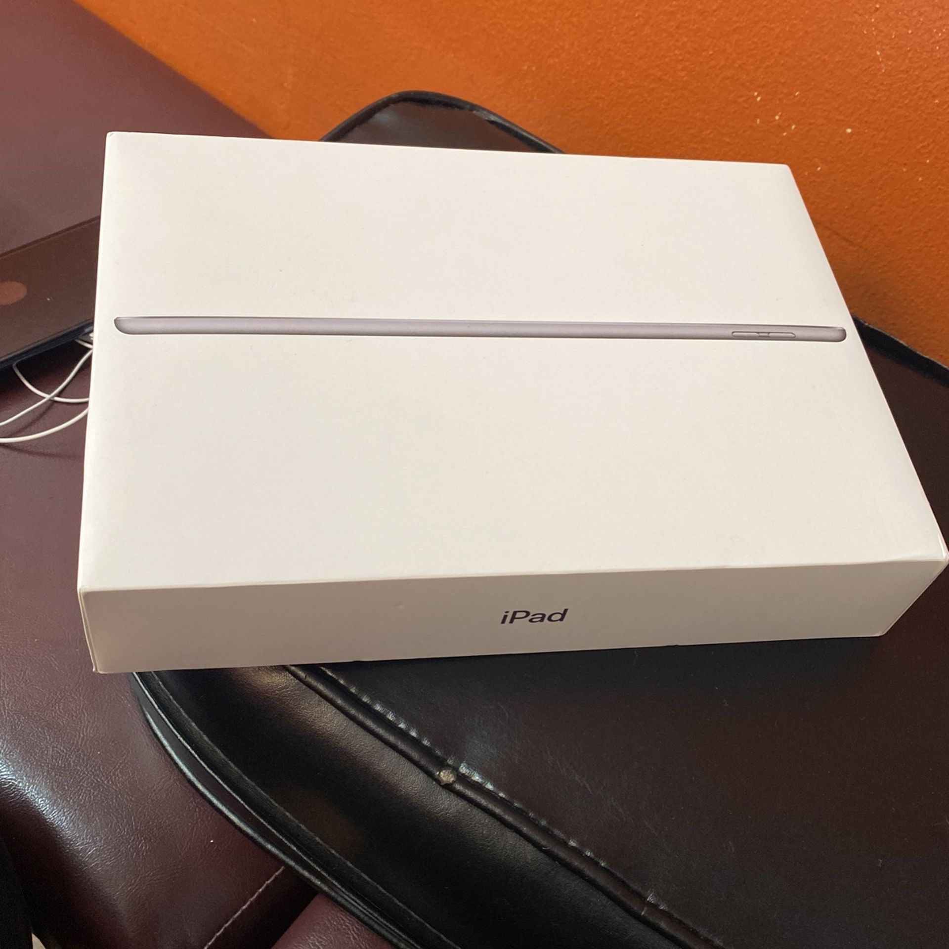 Apple iPad 8th Gen 32GB WiFi 10.2”-Latest Model-SPACE GRAY-SEALED IN BOX!