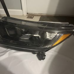 OEM Honda CRV DRIVER side headlight 2017-2019