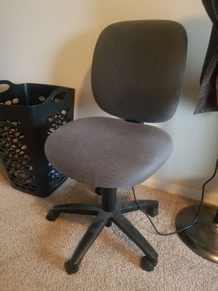 Office Chair, gray $5
