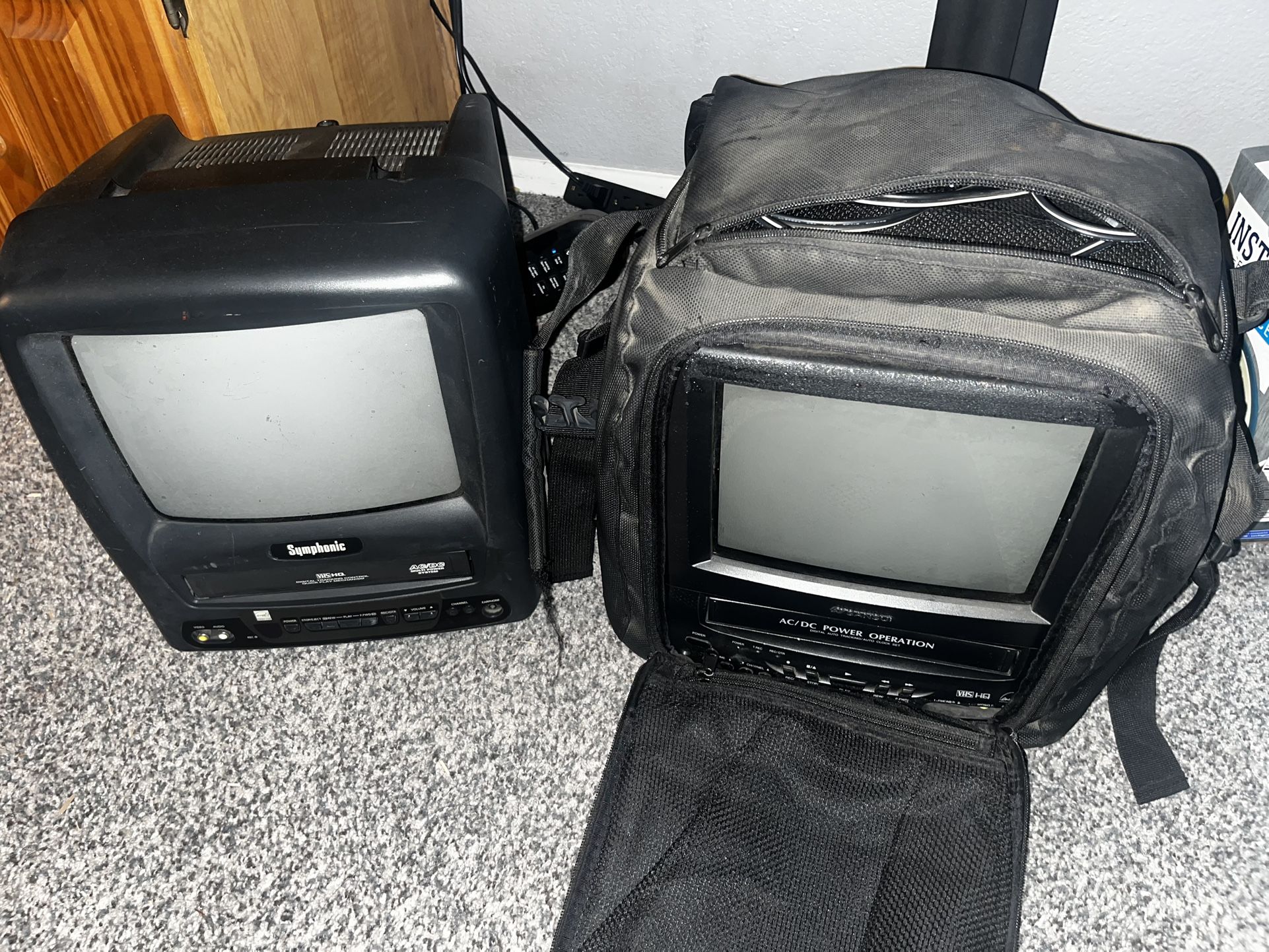 2 VHS Box TVs