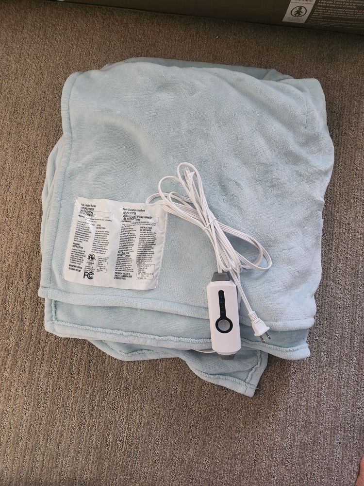 Electric Blanket / Heating Pad – $15