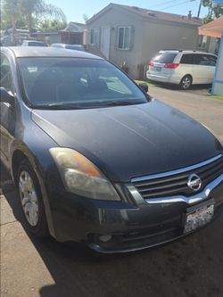Nissan Altima 2009
