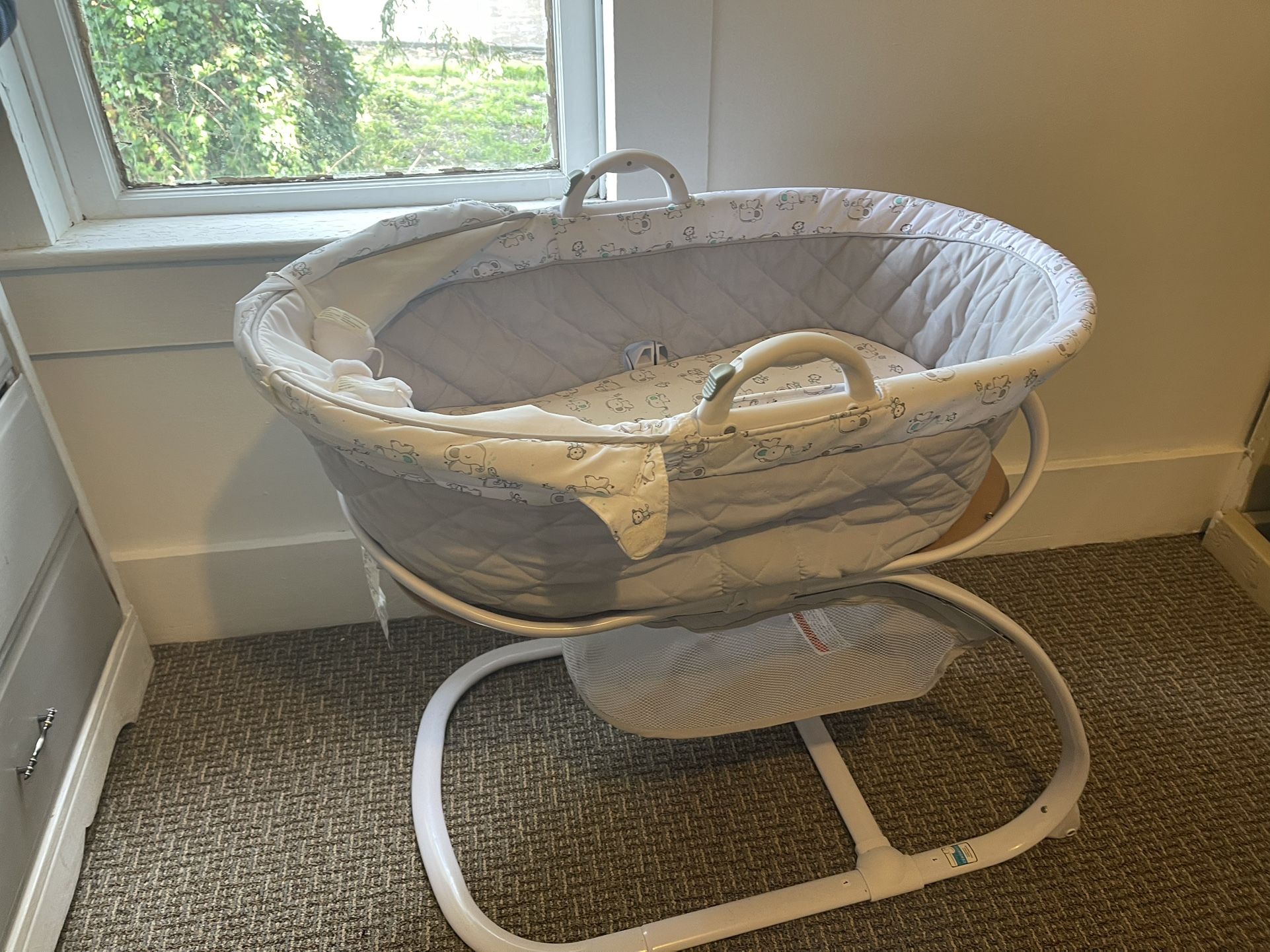 Bassinet 