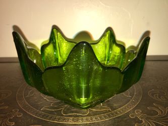 Vintage Midcentury Viking Glass 5 Point Lotus Bowl In Dark Green Color—6 3/4”