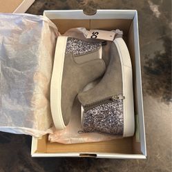Girl Shoes
