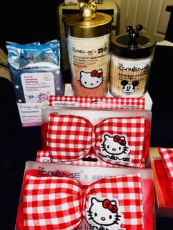 Hello kitty and Mickey Crème product