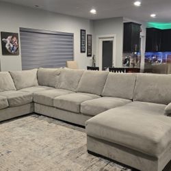 Large Sectional Couch 