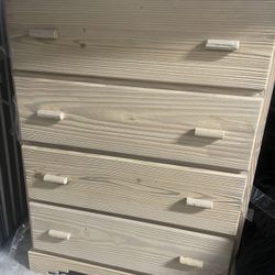 Dresser And Nightstands