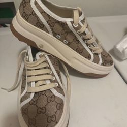 Gucci Sneakers Womans’s 