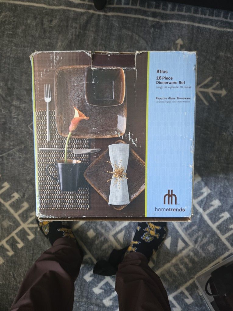 16 Piece Atlas Dinner Set