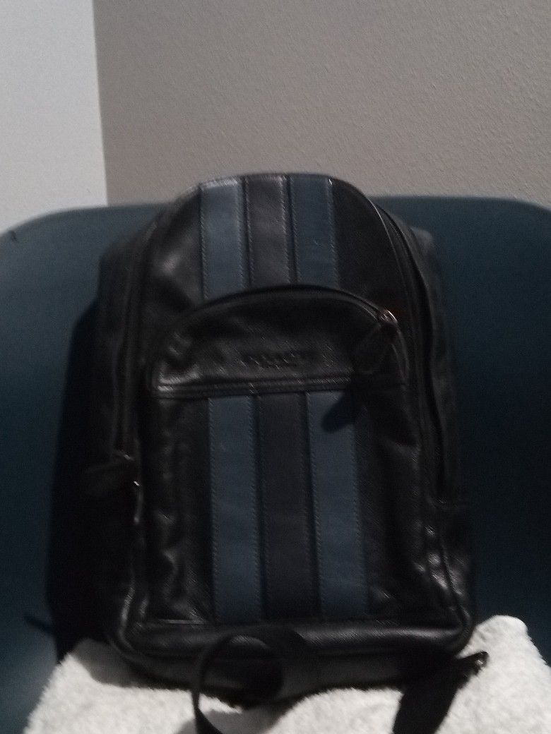 backpack for business travel women 10X Leather Laptop Bag Classic Tan lilo and stitch This computer backpack comes Louis Vuitton LV Monogram Size:7'9