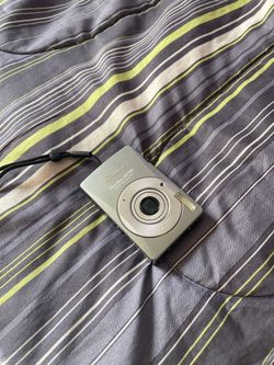 Canon PowerShot ELPH360 Camera - Dark Silver