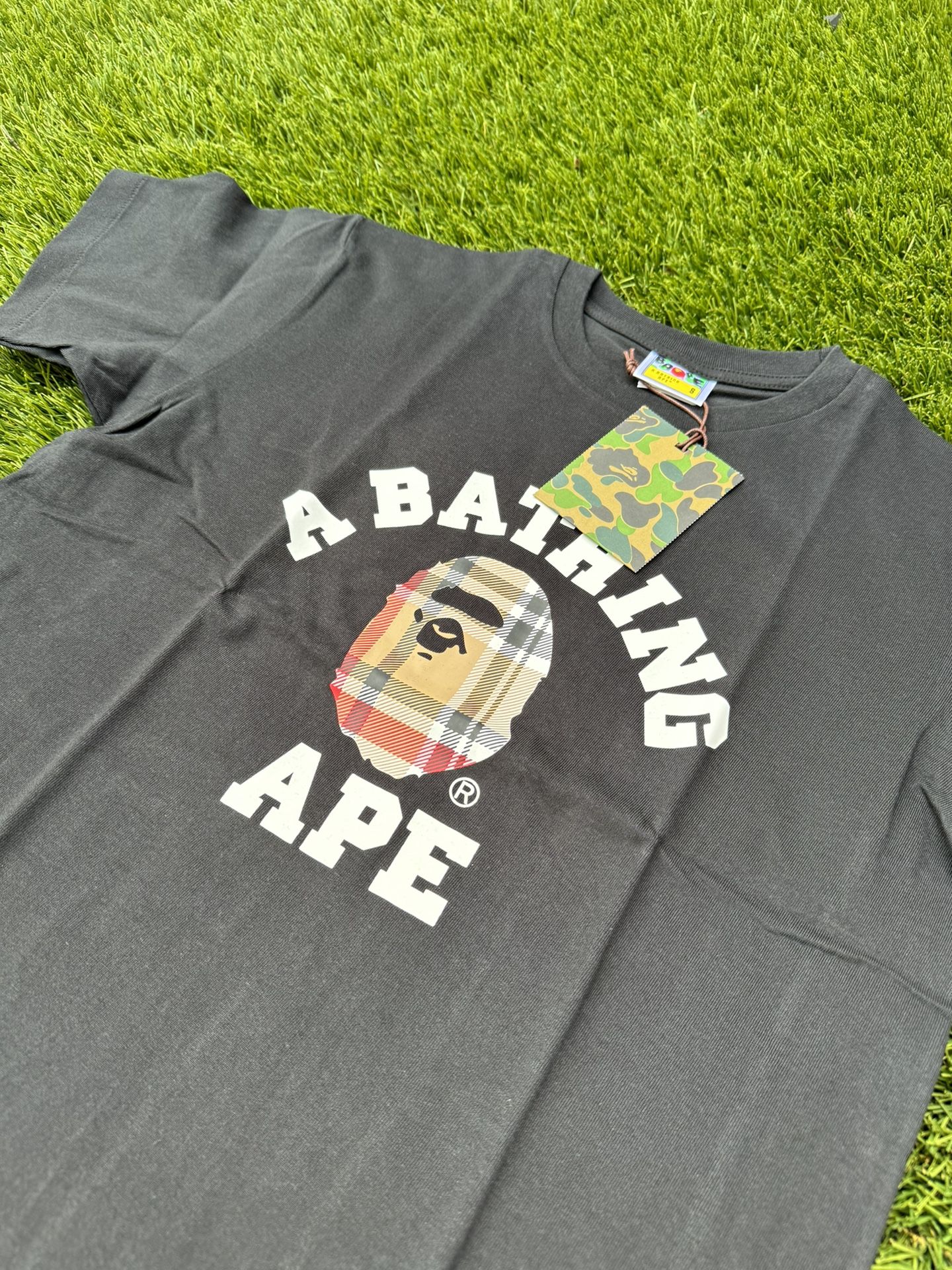 BAPE T SHIRT 