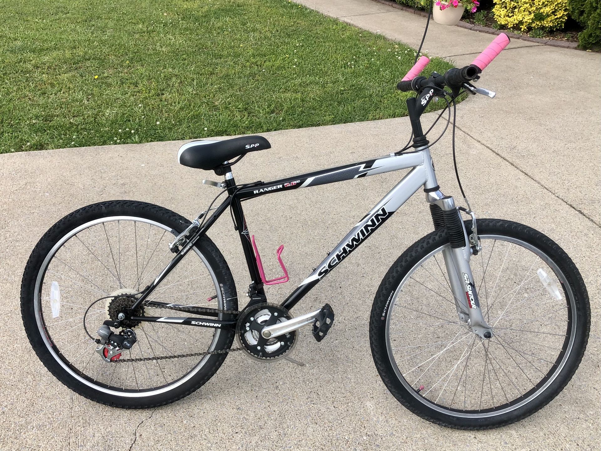 Schwinn Ranger 2.6 FS Mountain Bike 21 speed 26” rims In very good condition