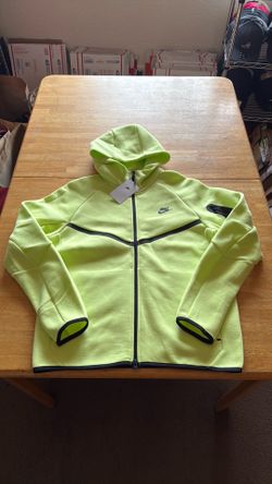 New Nike Tech Fleece Hoodie Jacket Light Lemon Twist Men’s M Medium
