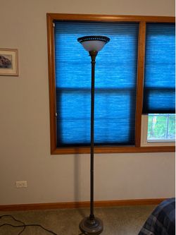 Floor lamp