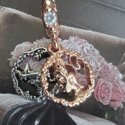 PANDORA Disney's Tiana and the Frog Charm 