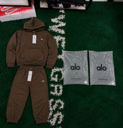 Brown alo set