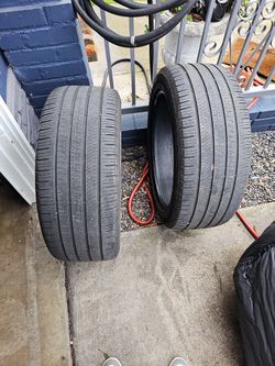 275/45 R21