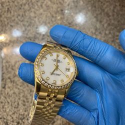 Gold Watch 36MM  35 9$ 