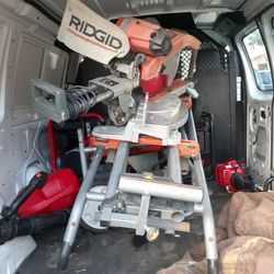 Slinging ridgid Miter saw With Laser 