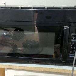 Magic Chef OTR Microwave 