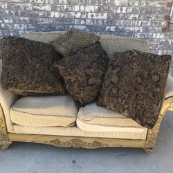 8 Sofa Cushions All For $20