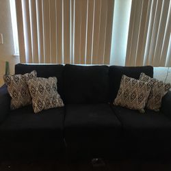 BLACK COUCHES 