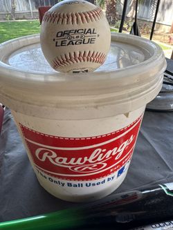Rawlings baseballs