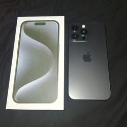 iPhone 15 Pro Max Unlocked (1 TB)