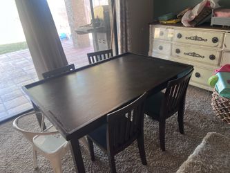 Pottery Barn play table and chairs