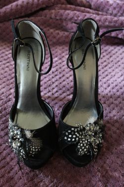 Heels- Bertinni