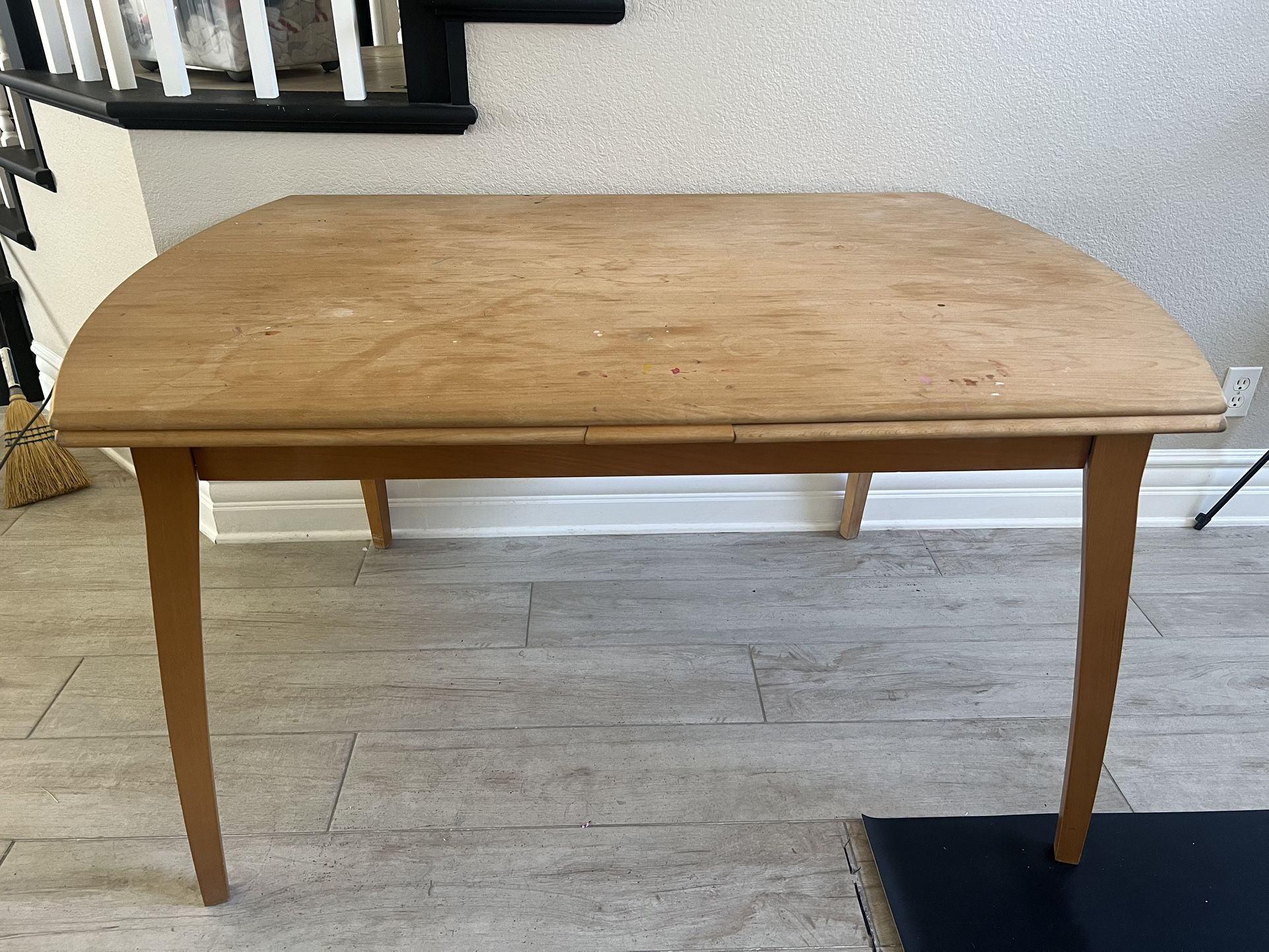 Free Dining Table 