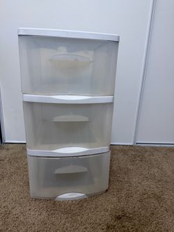 Plastic drawer