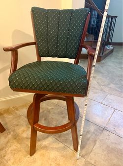 Swivel Bar Stool with Arms and Back
