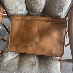Briefcase 