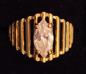 Gold over Sterling Silver Ribbed Shank Ring with White Topaz