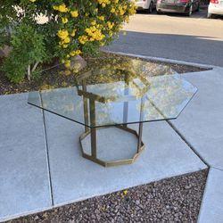 ✨ Vintage Hexagon Glass Dining Table ✨ ($10 Delivery )