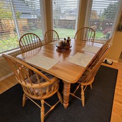 	Solid Wood Dining Table Set with 6 Chairs + 2 Leaves